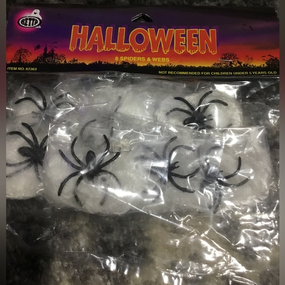 Halloween spiders and webs decorations lot - Picture 3 of 10